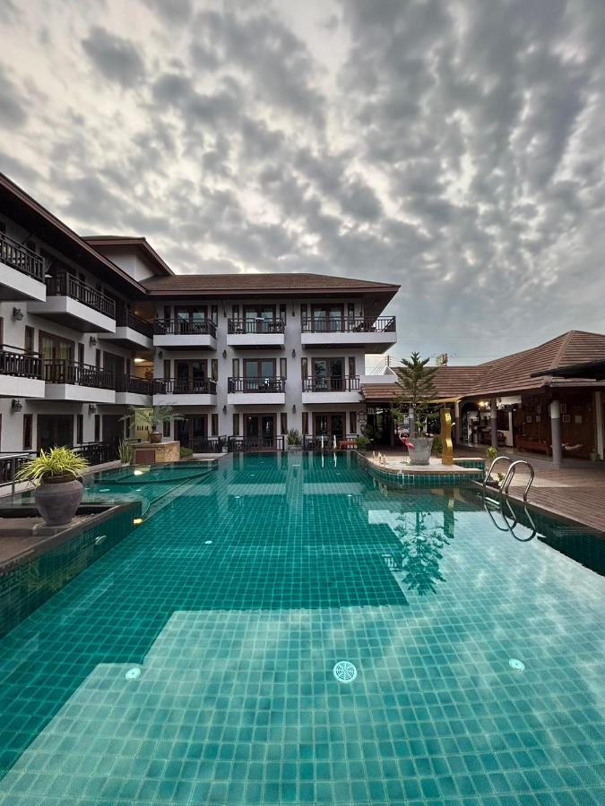 Apartment Suansukpattaya *